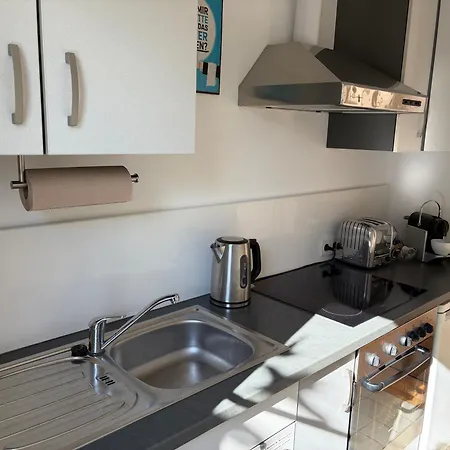 Apartment Rothenburg - Altstadtnah Mit Parkplatz, Terrasse Und Kueche
